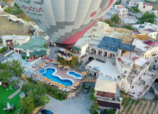 Holiday Cave Hotel 1