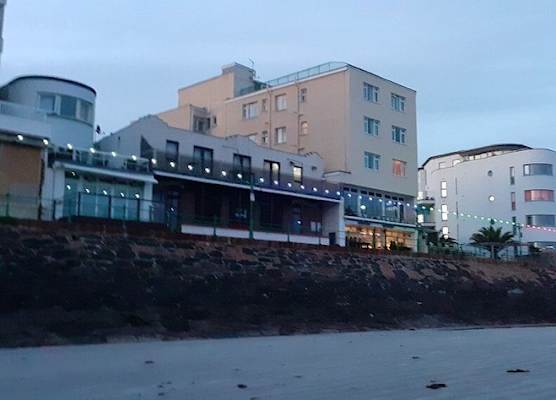 Marina Metro Hotel 1
