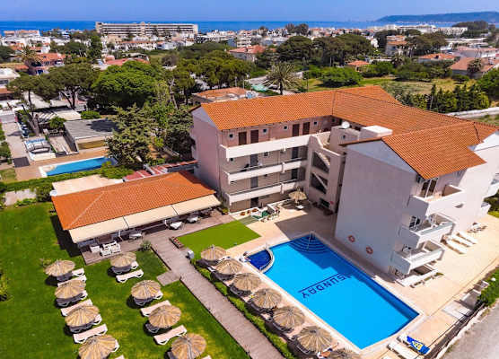 Sunday Hotel 1