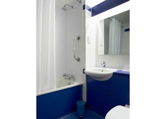 Travelodge Holyhead 1