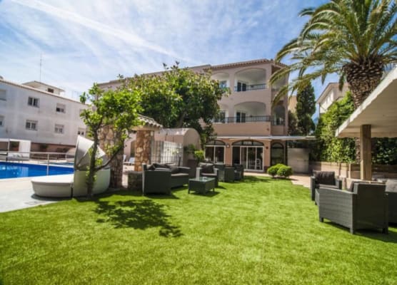 Apartamentos Royal Life 1