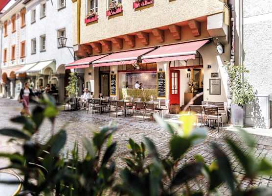 Chin-Chin Hotel ehemals Bohemian Hotel 1