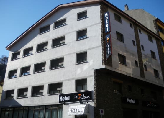 Hotel Les 7 Claus 1