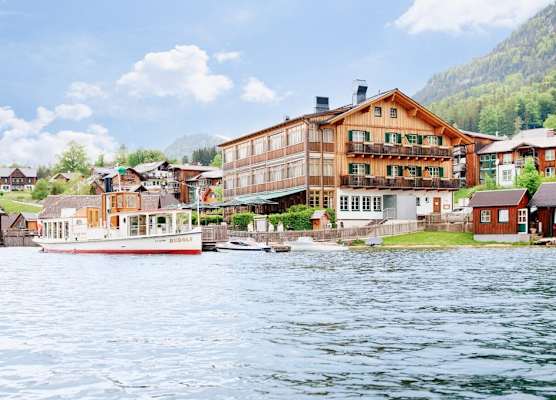 TAUROA Seehotel Grundlsee 1