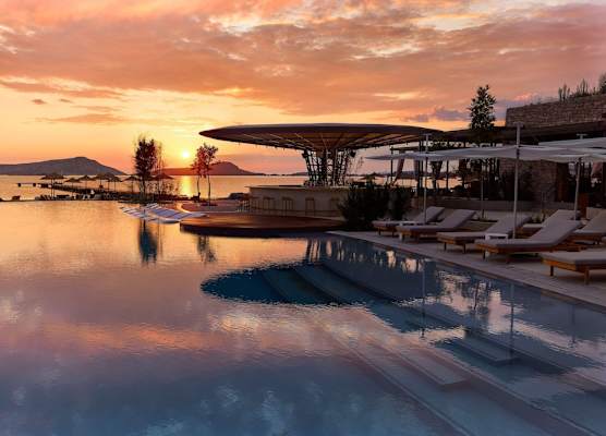 W Costa Navarino 1