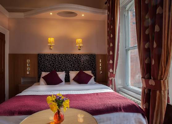 Roxford Lodge Hotel 1