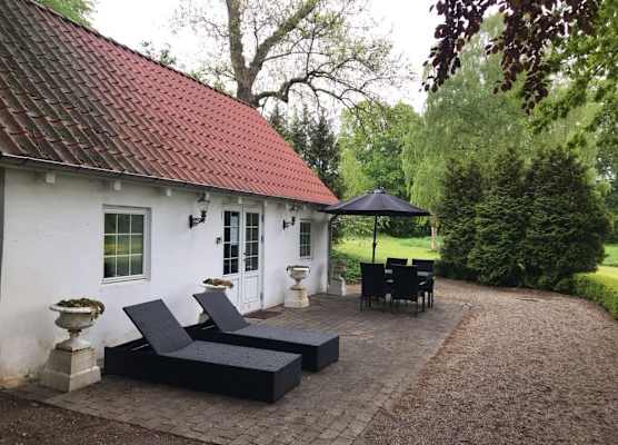 Hvedholm Slotshotel 1