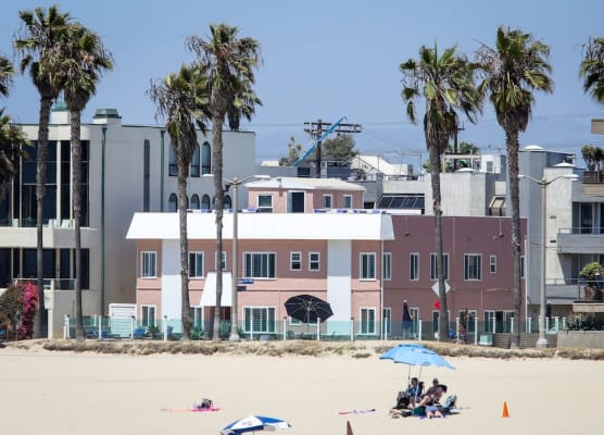 Venice on the Beach Hotel 1