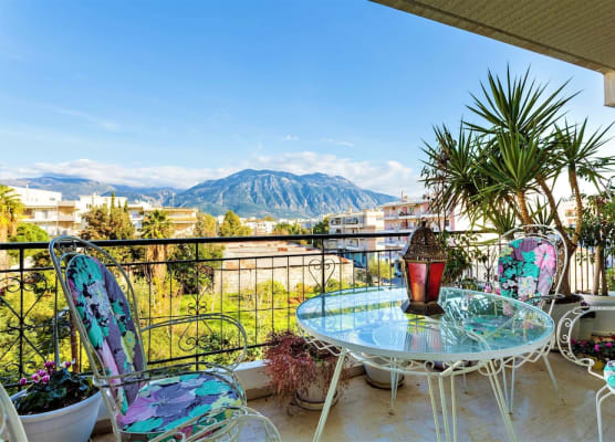 Bright comfy flat near the beach & the city center 1
