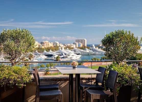 Duquesa Suites Hotel by Grup Duquessa 1