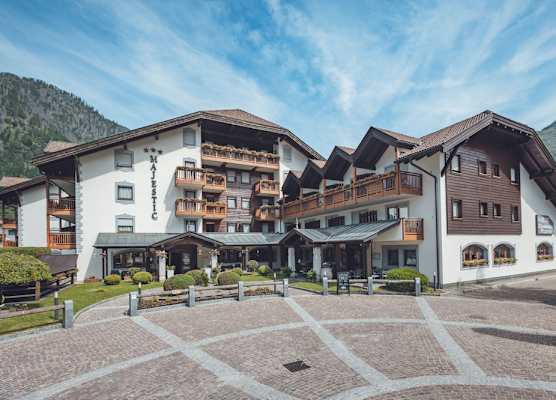 Aparthotel Majestic 1