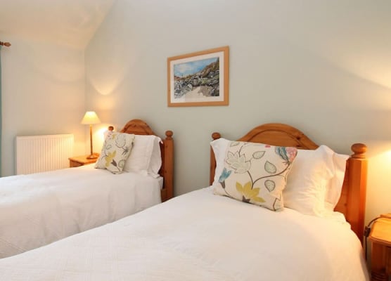 The Colonsay Hotel 1