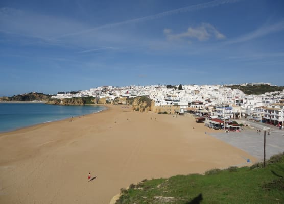 Albufeira Beach Hotel by Kavia 1