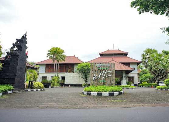 Grand Whiz Hotel Nusa Dua Bali 1