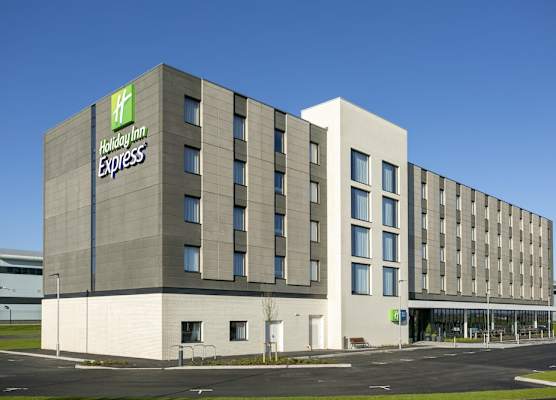 Holiday Inn Express BRIDGWATER M5, JCT. 24 by IHG 1