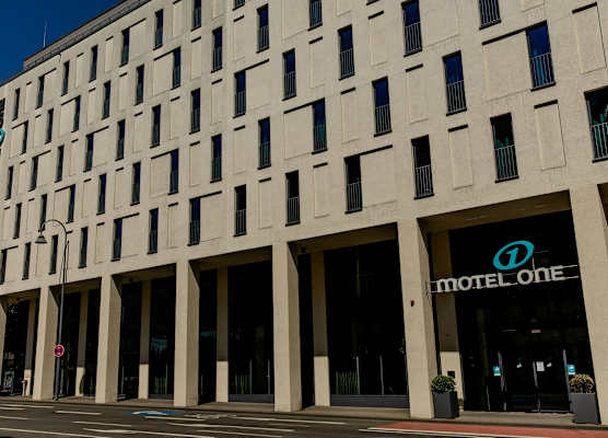 Motel One Köln-Mediapark 1