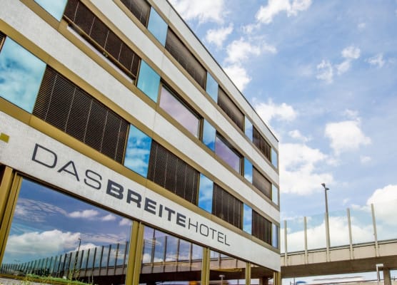 Dasbreitehotel am Rhein 1