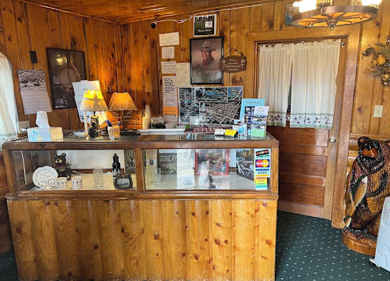 Pioneer Motel 1