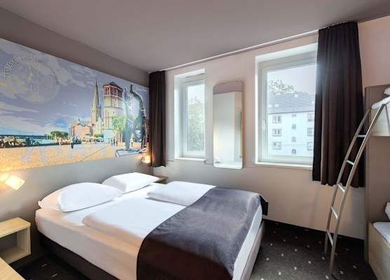 B&B HOTEL Düsseldorf-Mitte 1