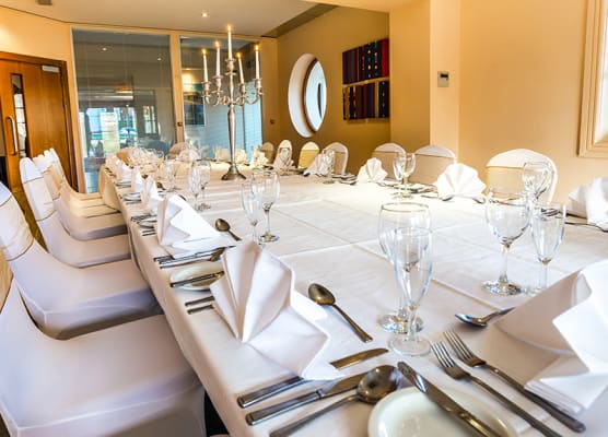 Crowwood Hotel and Alba Restaurant 1