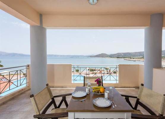 Balos Breeze Seaside House - Walk to Beach 1