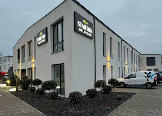 Hotel Starton am Ingolstadt Village 1