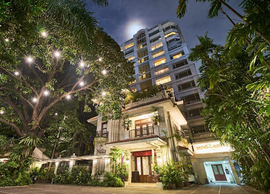Orchid Garden Suites 1