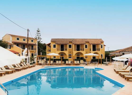Oula Maisonettes Suites 1