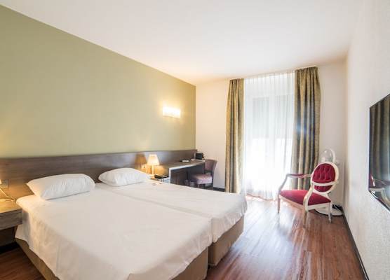 Hotel Montana 1