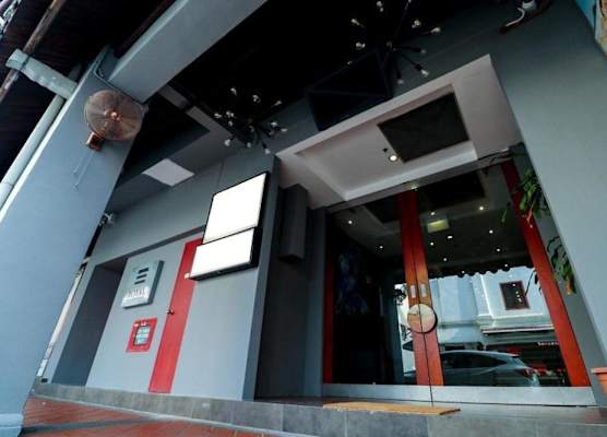 Calmo Hotel Chinatown 1