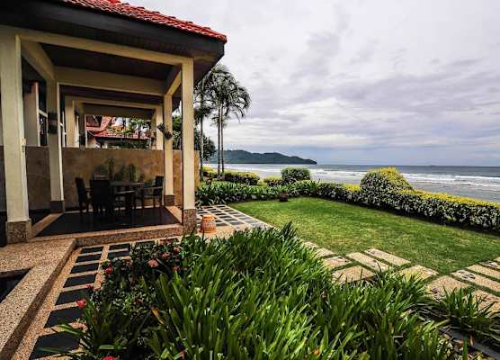 Borneo Beach Villa & Suite 1