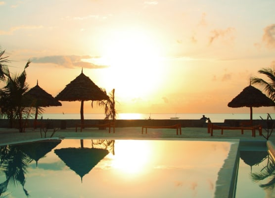Nur Beach Hotel 1