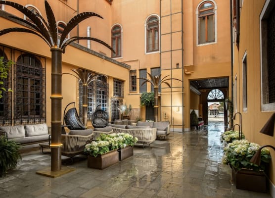 Palazzo Veneziano - Venice Collection 1
