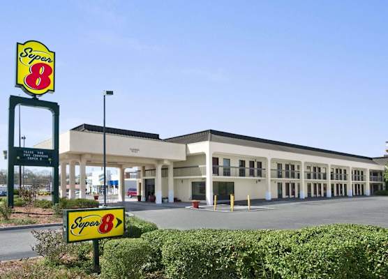 Super 8 by Wyndham Oxford 1