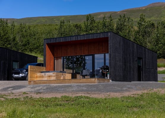 North Mountain View Suites 1