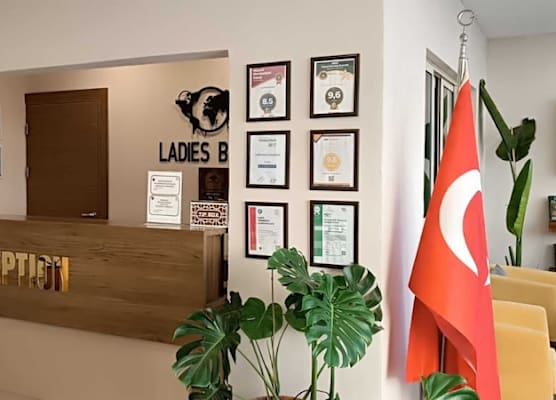 Ladies Beach Suit Otel 1