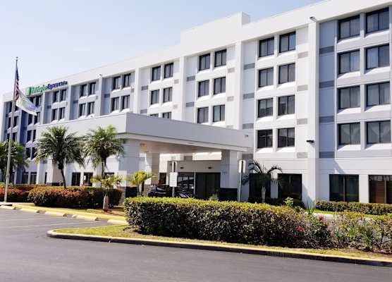 Holiday Inn Express & Suites MIAMI - HIALEAH by IHG 1