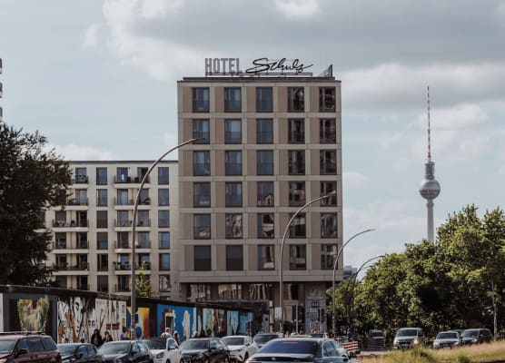 Schulz Hotel Berlin Wall at the East Side Gallery 1
