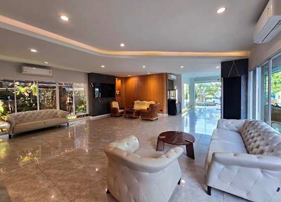 LHC HOTEL AND RESORT 1