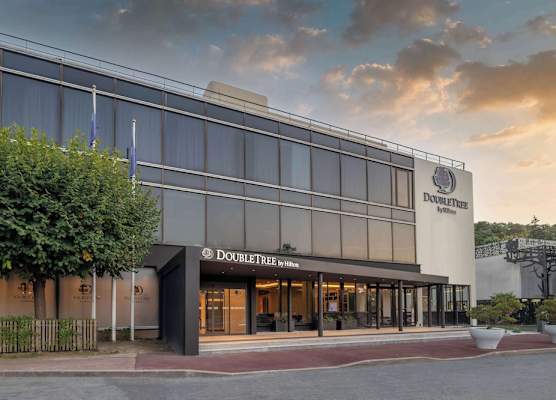 DoubleTree by Hilton Paris Bougival 1