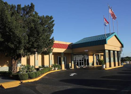 Cruise Port Inn 1