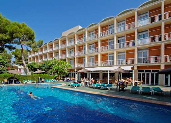 Aparthotel & Hotel Isla de Cabrera 1