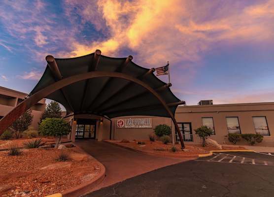 Lake Powell Resort 1