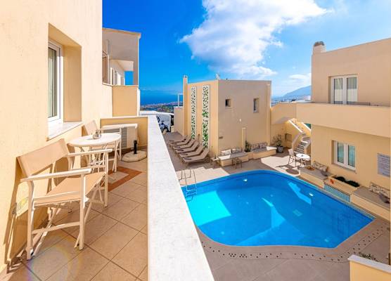Reverie Santorini Hotel 1