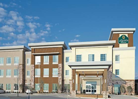 La Quinta Inn & Suites by Wyndham Fort Worth West - I-30 1