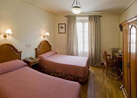 Hotel Asturias 1