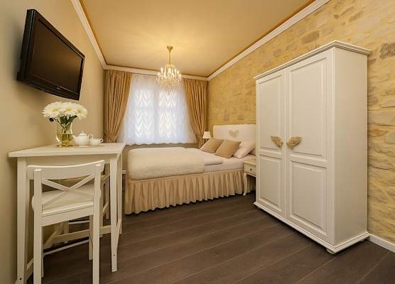 Cathedral Prague Apartments 1