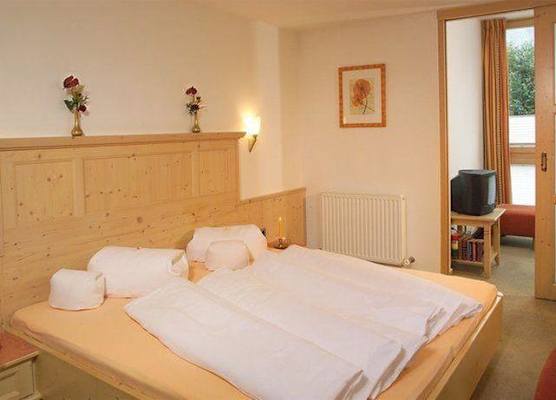 Hotel Zum Hirschen 1