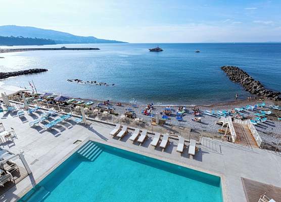 Alimuri Bay Resort 1