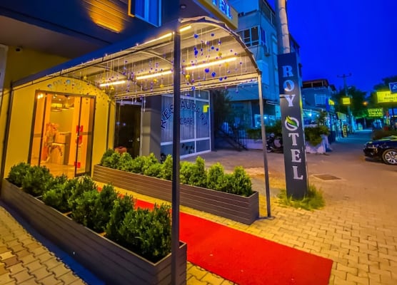 Roy Otel Akçay 1